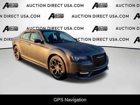 Used 2017 Chrysler 300 S w/ 300S Premium Group 2 w/2_L image 2
