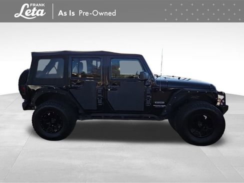 Used 2018 Jeep Wrangler Unlimited Sport S image 14