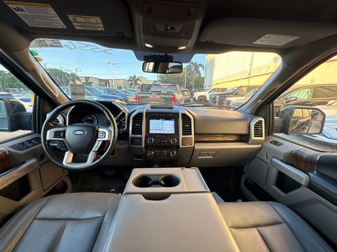 Used 2018 Ford F150 Lariat image 26