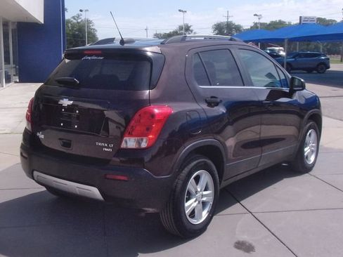 Used 2016 Chevrolet Trax LT w/ LT Sun and Sound Package AWD/4WD image 9