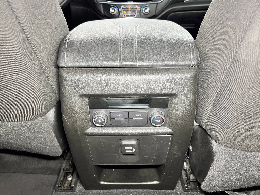 Used 2023 Chevrolet Traverse LT FWD image 22