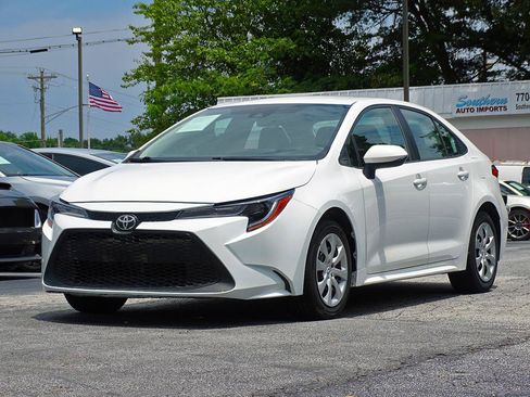 Used 2021 Toyota Corolla LE FWD image 8