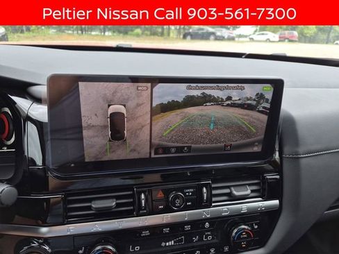 New 2026 Nissan Pathfinder SL w/ SL Premium Package FWD image 21