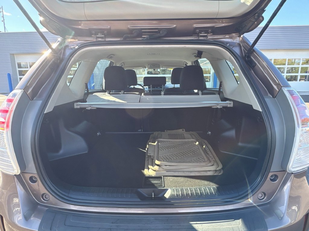 Used 2017 Toyota Prius V Two FWD image 22