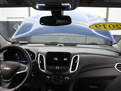 Used 2019 Chevrolet Equinox Premier image 14