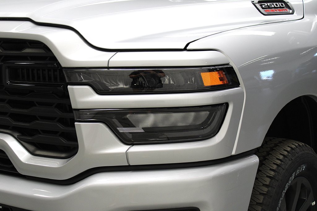 New 2026 RAM 2500 Big Horn AWD/4WD image 40