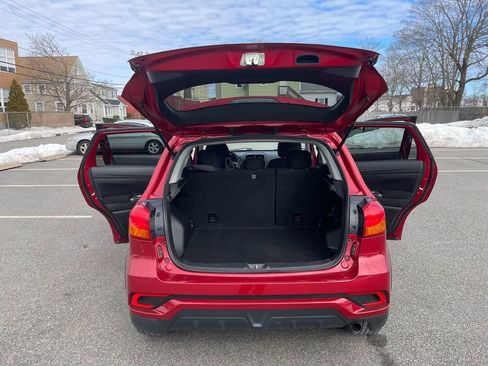 Used 2019 Mitsubishi Outlander Sport ES image 24