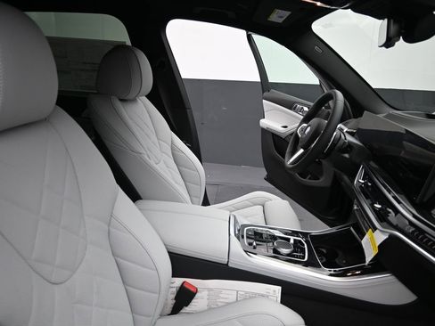 New 2026 BMW X5 xDrive50e AWD/4WD image 21