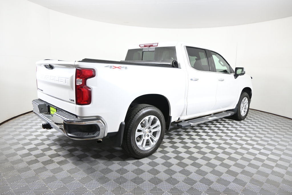 Used 2022 Chevrolet Silverado 1500 LTZ w/ LTZ Premium Package AWD/4WD image 7