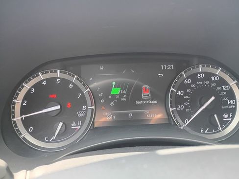 Certified 2021 Toyota Highlander XLE FWD image 21