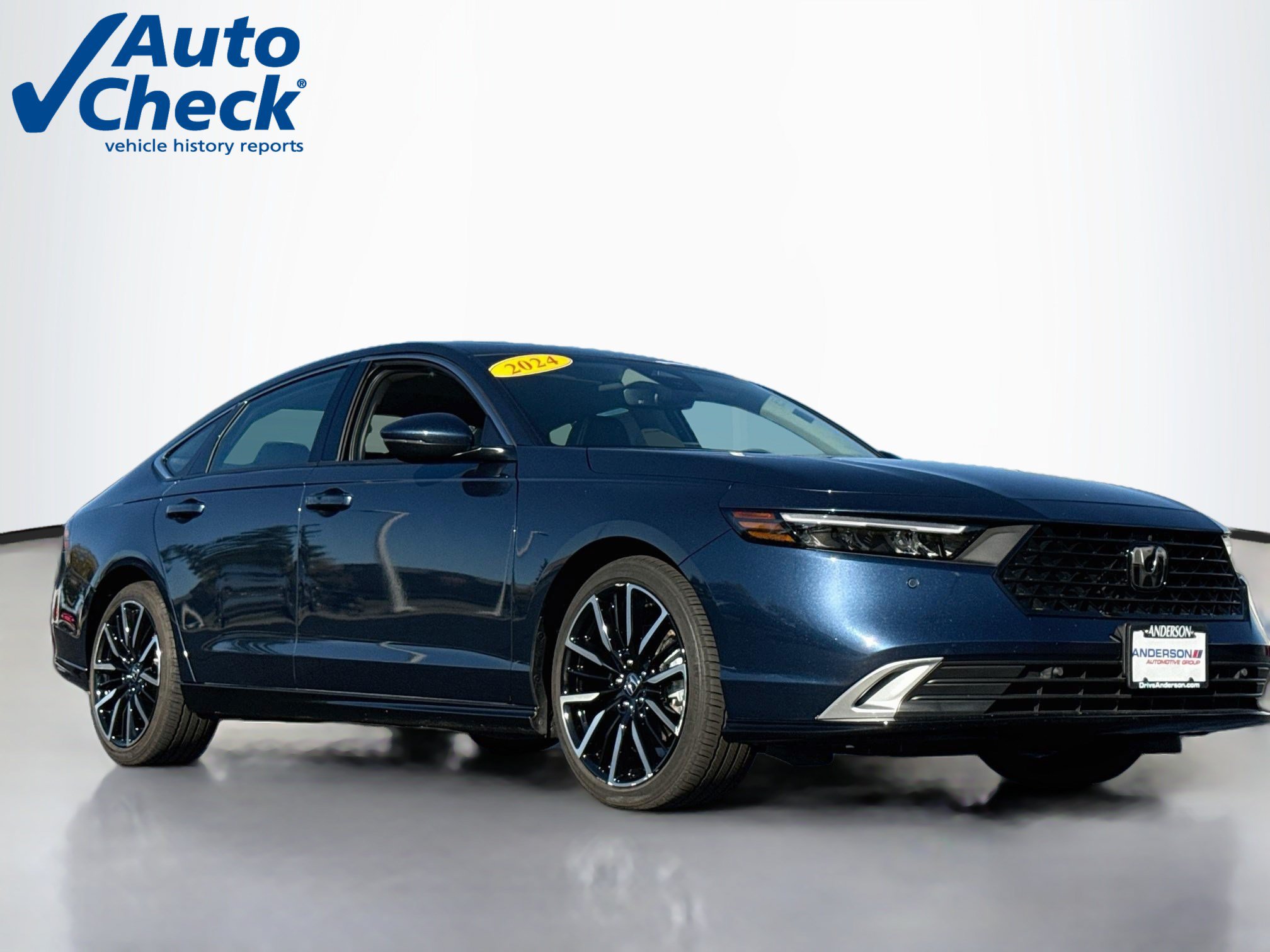 Used 2024 Honda Accord Touring image 1
