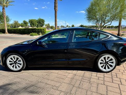 Used 2022 Tesla Model 3 RWD image 5