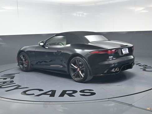 Used 2021 Jaguar F-TYPE R image 7