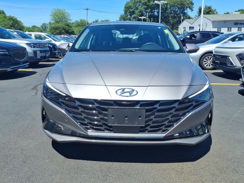 Certified 2023 Hyundai Elantra Limited FWD image 2
