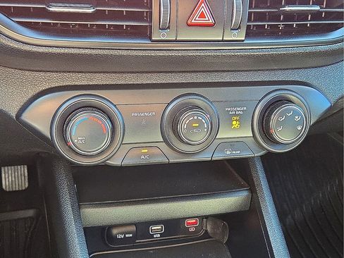 Used 2024 Kia Forte LXS image 27