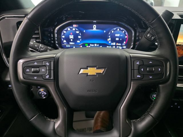 Used 2025 Chevrolet Silverado 2500 High Country w/ High Country Premium Package AWD/4WD image 17