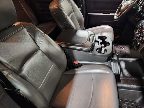 Used 2023 RAM 3500 Tradesman w/ Chrome Appearance Group image 34