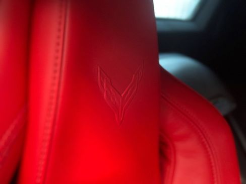 Used 2023 Chevrolet Corvette Stingray Preferred Conv w/ Battery Protection Package RWD image 30