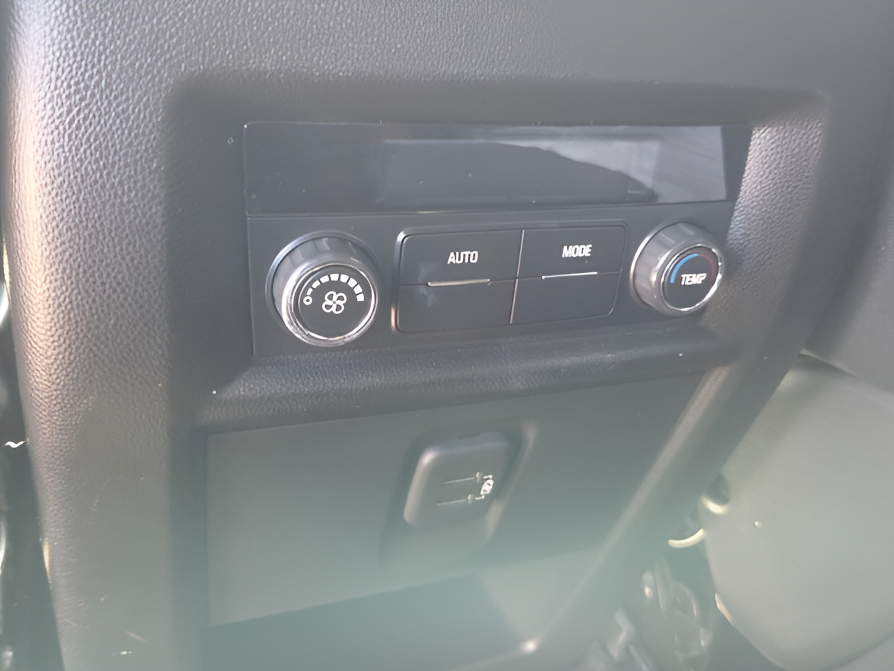 Certified 2023 Chevrolet Traverse LT FWD image 15