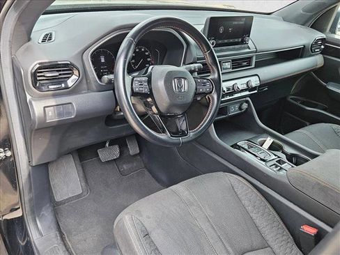 Used 2024 Honda Pilot Sport image 10