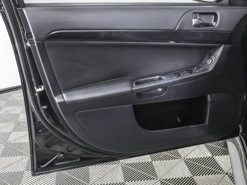 Used 2014 Mitsubishi Lancer Ralliart image 32