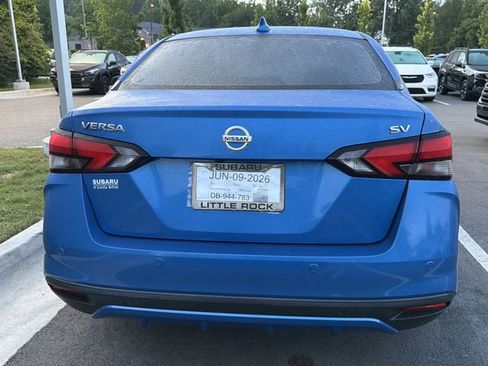 Used 2021 Nissan Versa SV FWD image 5