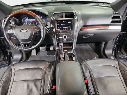 Used 2017 Ford Explorer Platinum AWD/4WD image 10