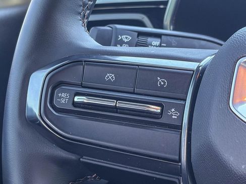 Used 2023 GMC Canyon AT4 w/ AT4 Premium Package image 20