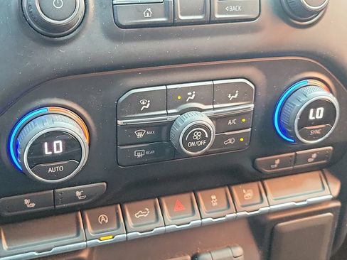 Used 2020 Chevrolet Silverado 1500 LT w/ All-Star Edition RWD image 34