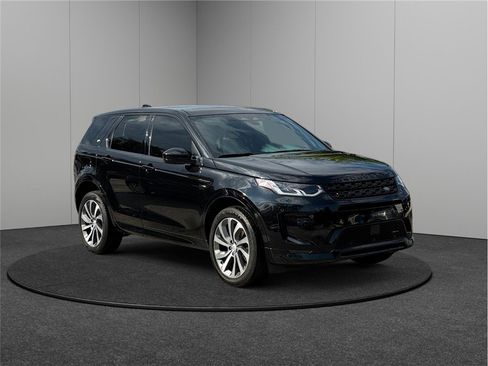 Used 2022 Land Rover Discovery Sport SE R-Dynamic image 1