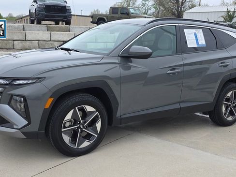 Used 2025 Hyundai Tucson SEL AWD/4WD image 1