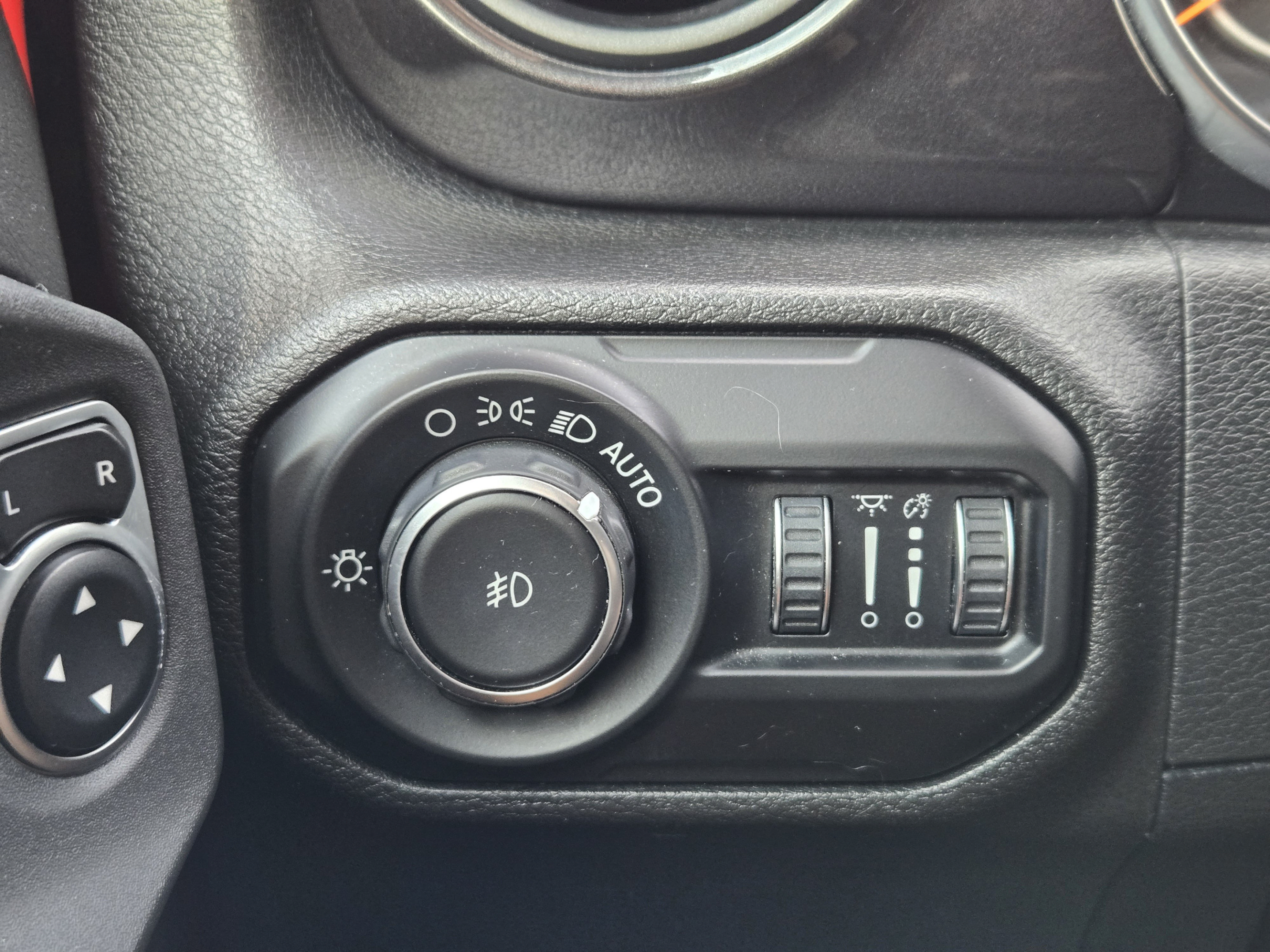 Used 2020 Jeep Wrangler Unlimited Sport AWD/4WD image 19
