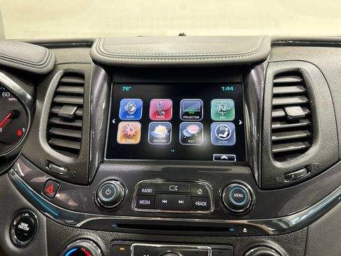 Used 2017 Chevrolet Impala Premier w/ Enhanced Convenience Package FWD image 21