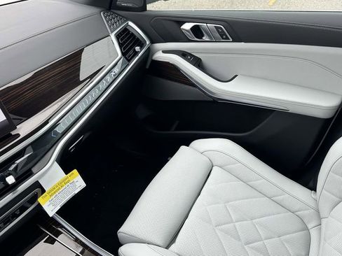 New 2026 BMW X5 xDrive40i AWD/4WD image 18