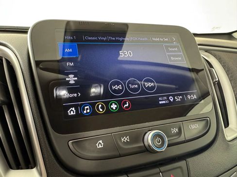 Used 2024 Chevrolet Malibu LT image 19