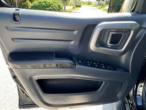 Used 2009 Honda Ridgeline RTL image 16