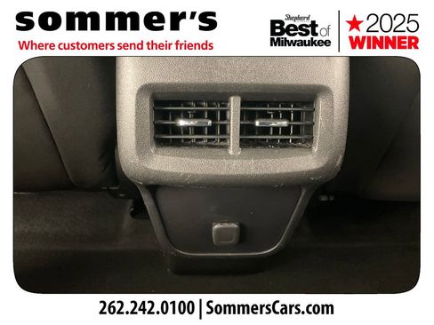 Used 2018 Chevrolet Equinox LT AWD/4WD image 22