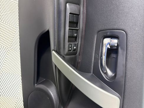 Used 2012 Nissan Rogue SL FWD image 10