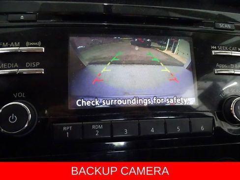 Used 2015 Nissan Rogue S AWD/4WD image 12