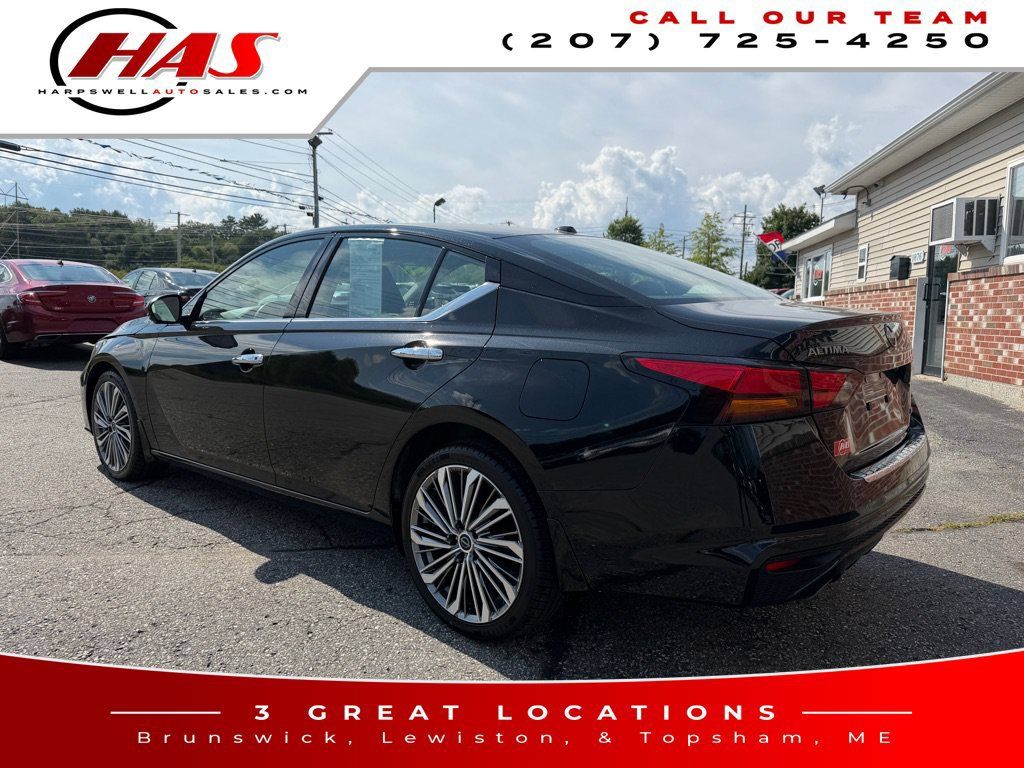 Used 2023 Nissan Altima 2.5 SL AWD/4WD image 4