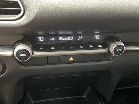 New 2025 MAZDA CX-30 AWD 2.5 S w/ Select Sport Pkg image 19