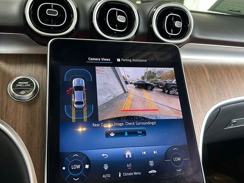 Used 2025 Mercedes-Benz C 300 4MATIC Sedan image 24