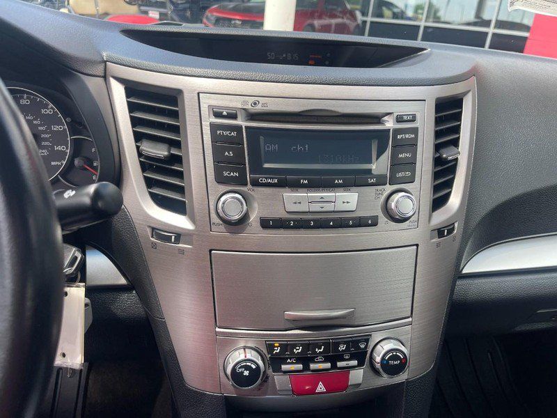 Used 2013 Subaru Legacy 2.5i Premium AWD/4WD image 28