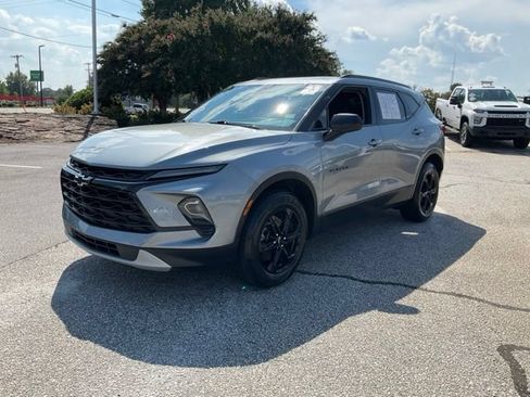 Used 2023 Chevrolet Blazer LT w/ Convenience Package FWD image 1