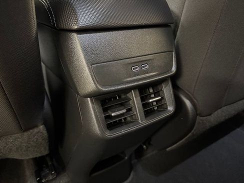 Used 2025 Chevrolet Equinox LT FWD image 20