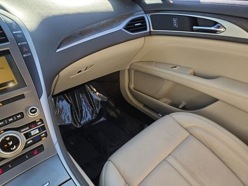 Used 2019 Lincoln MKZ Reserve FWD image 27