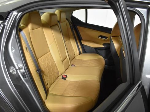 Used 2023 Nissan Sentra SV w/ SV Premium Package FWD image 31