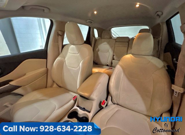 Used 2019 Jeep Cherokee Latitude w/ Popular Appearance Group FWD image 42