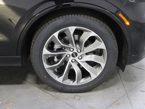 New 2026 Lincoln Aviator 2WD image 12