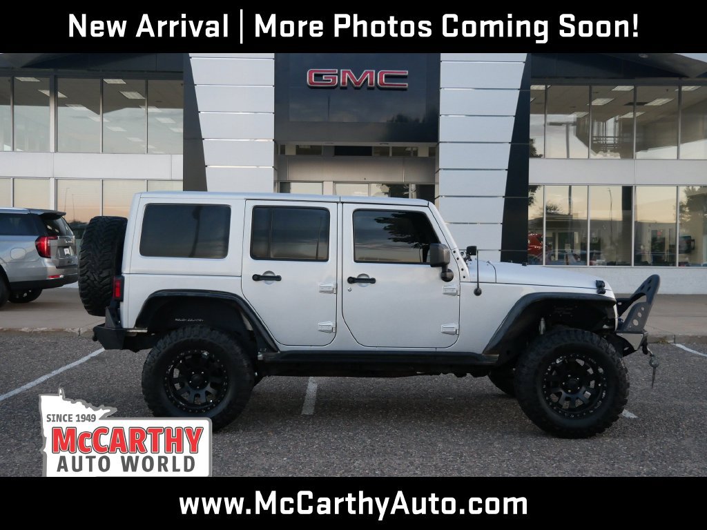 Used 2011 Jeep Wrangler Unlimited Sahara w/ Trailer Tow Group AWD/4WD image 2